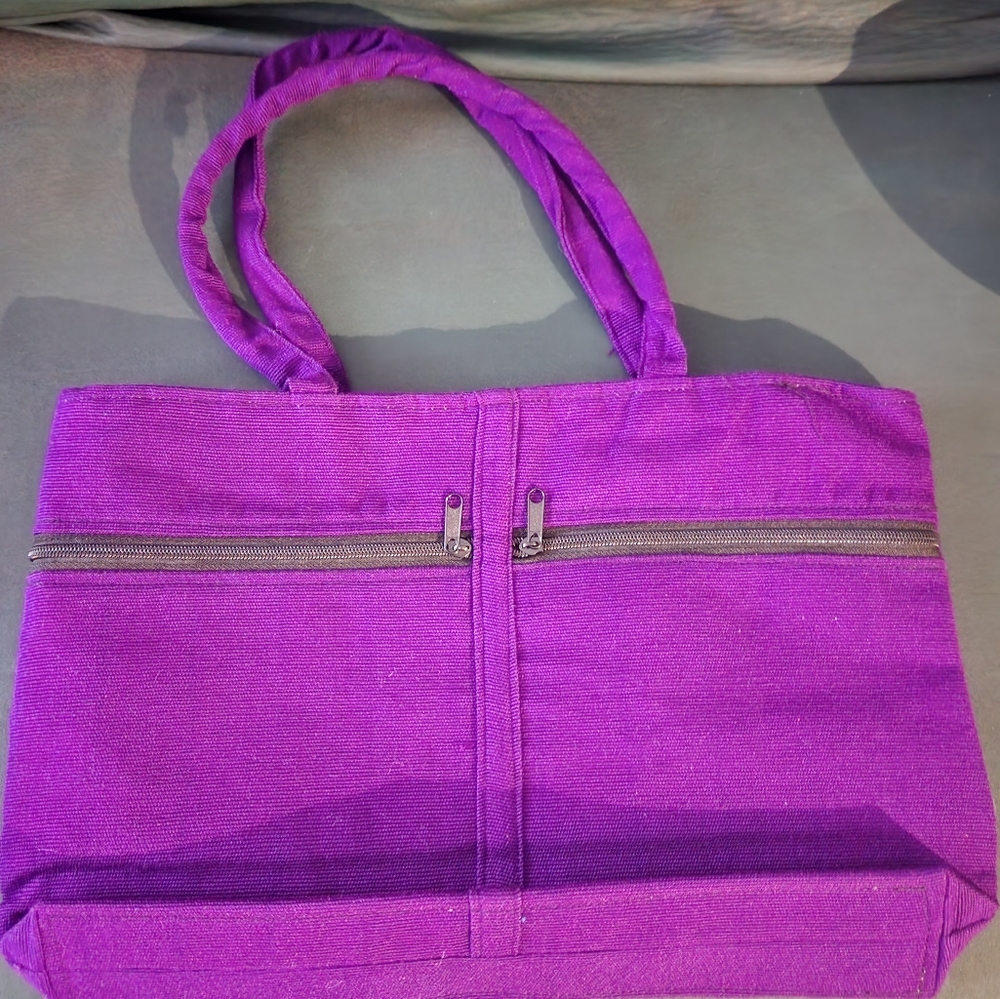 Embroidered purse - Picture 2 of 2